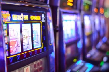 Filtering options for betting history by date, game type, and outcome